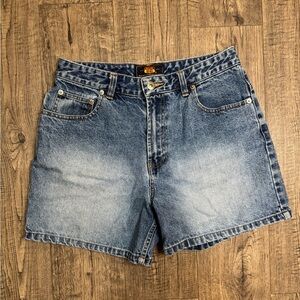 Vintage Women’s Route 66 “Mom” 90’s Denim Shorts- Size 10